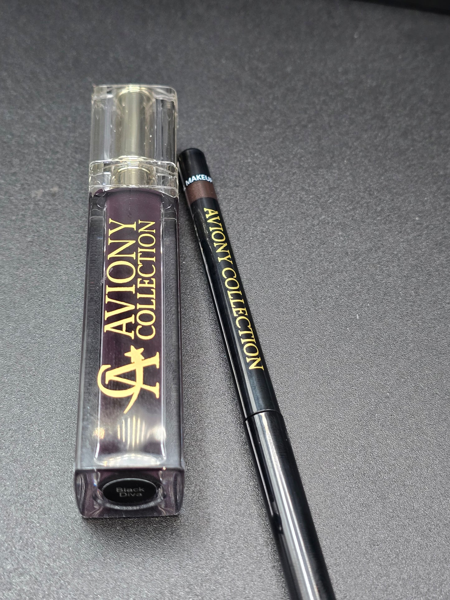 Matte Lipstick Kit**Black Diva**