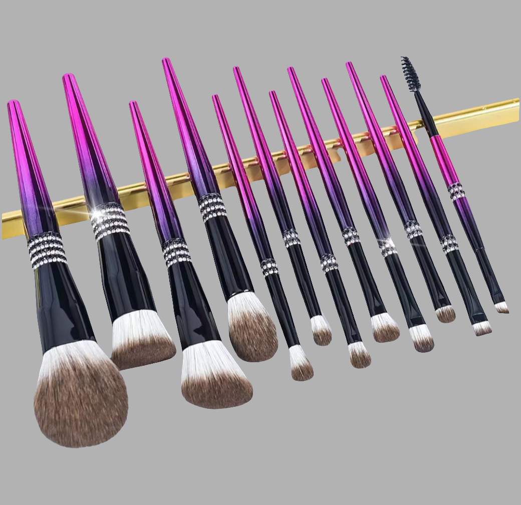 Brush Set & Makeup Pouch**Enchanted Glamor**