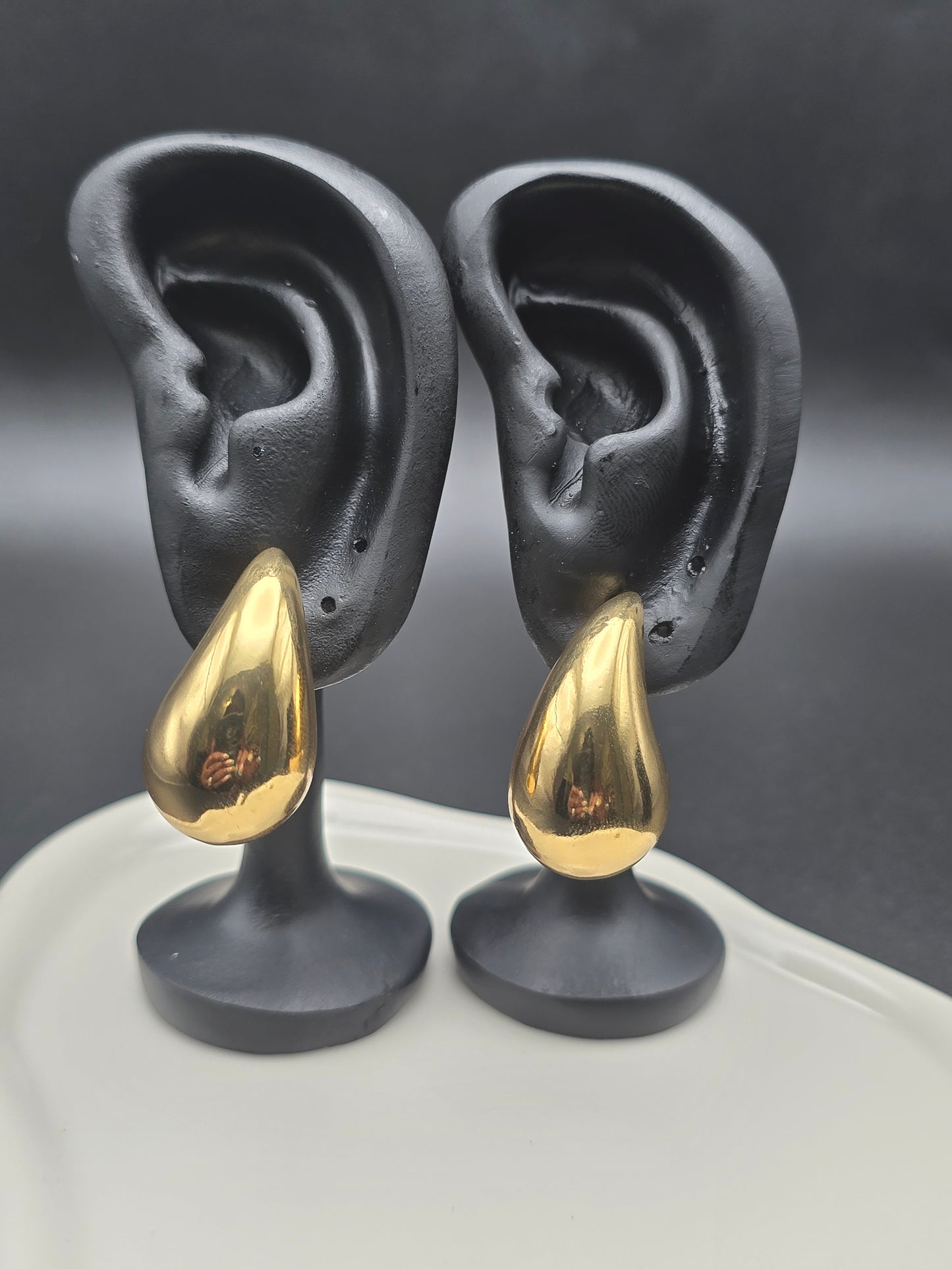 Earing**Neaka**