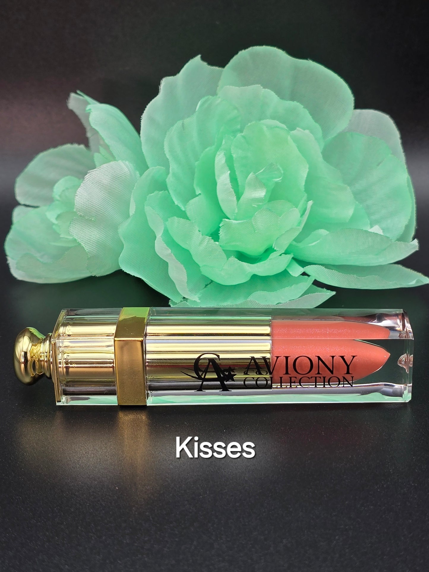 LUXURY LIPGLOSS**KISSES**