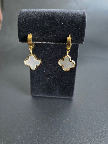 EARRING**Gold Clover**