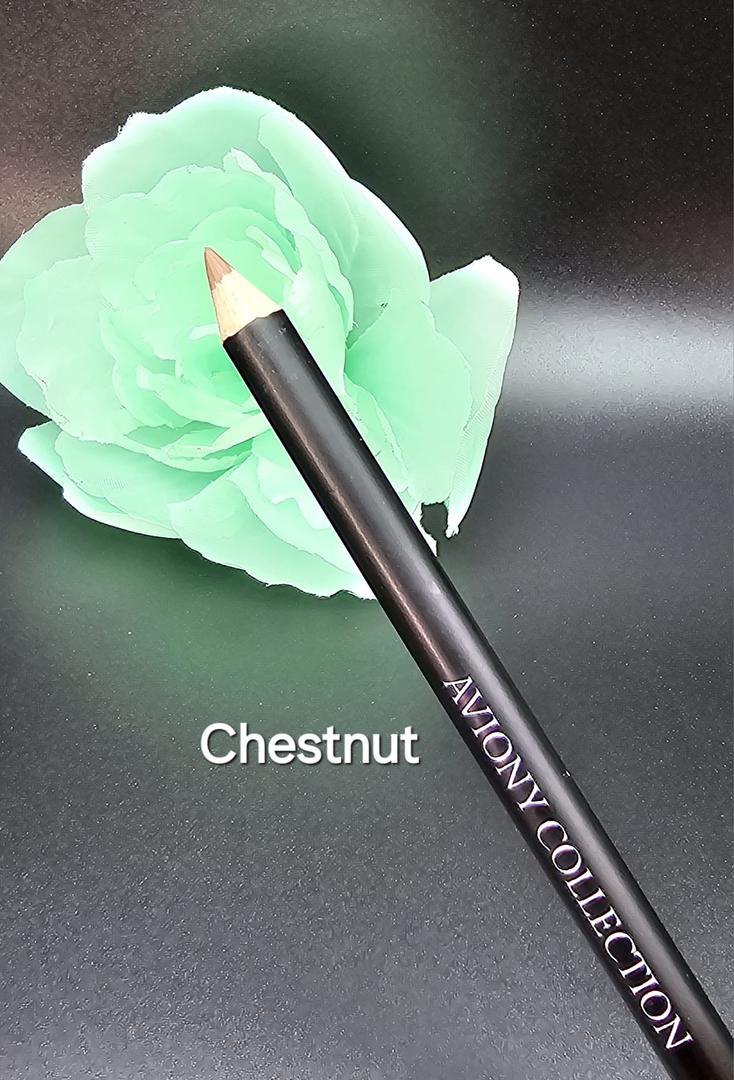 LIP LINER**Chestnut**