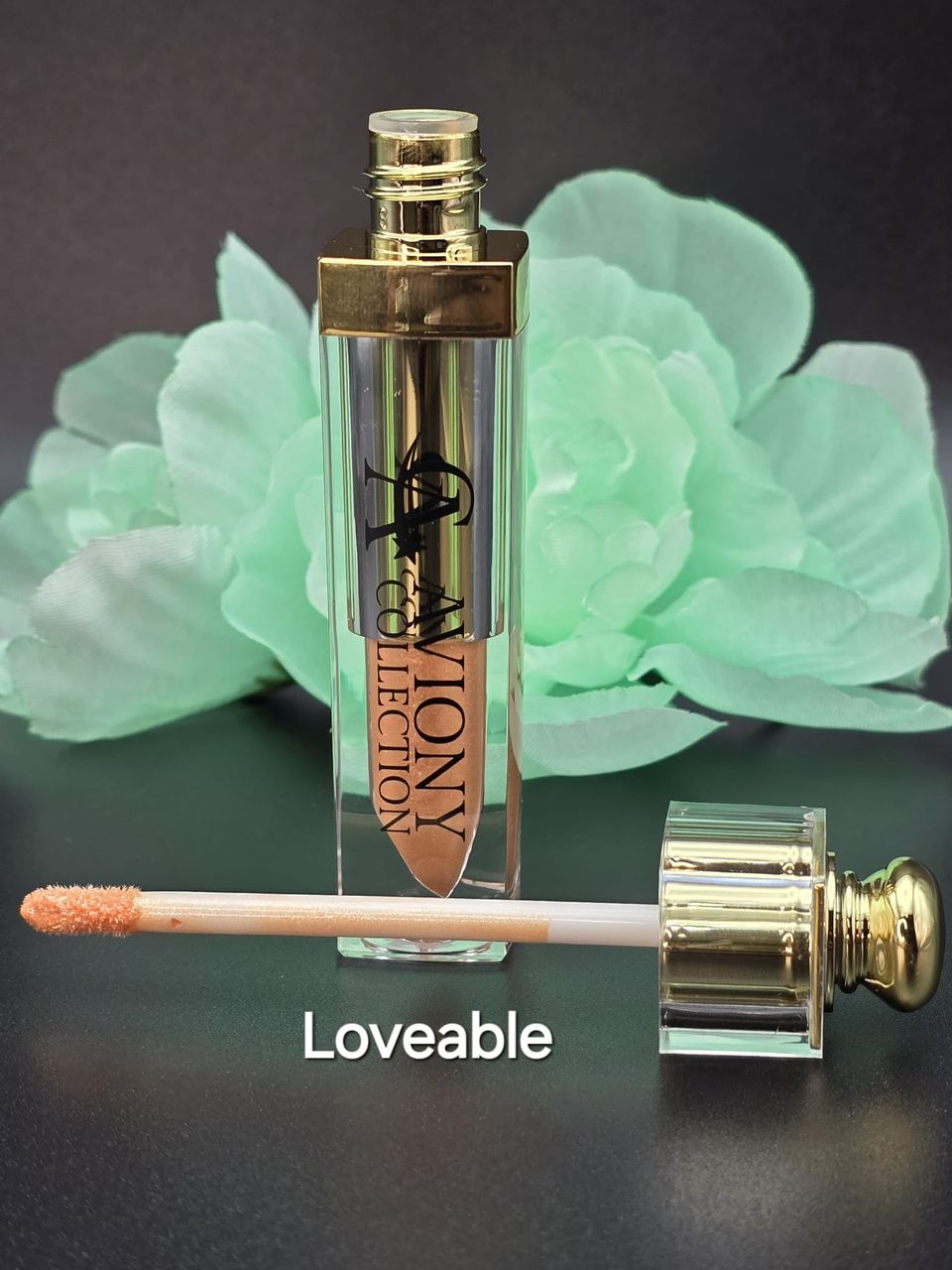 LUXURY LIPGLOSS**LOVEABLE**