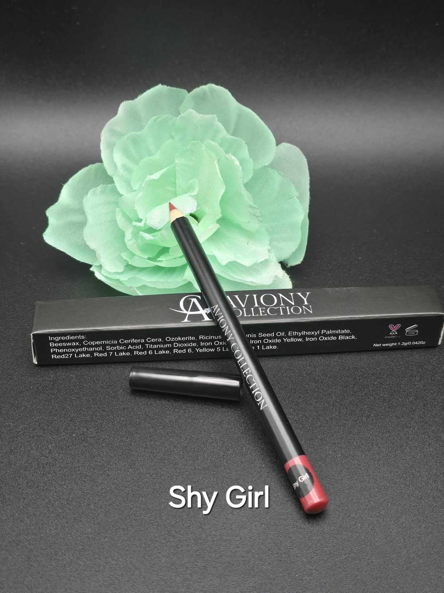 LIP LINER**Shy Girl**