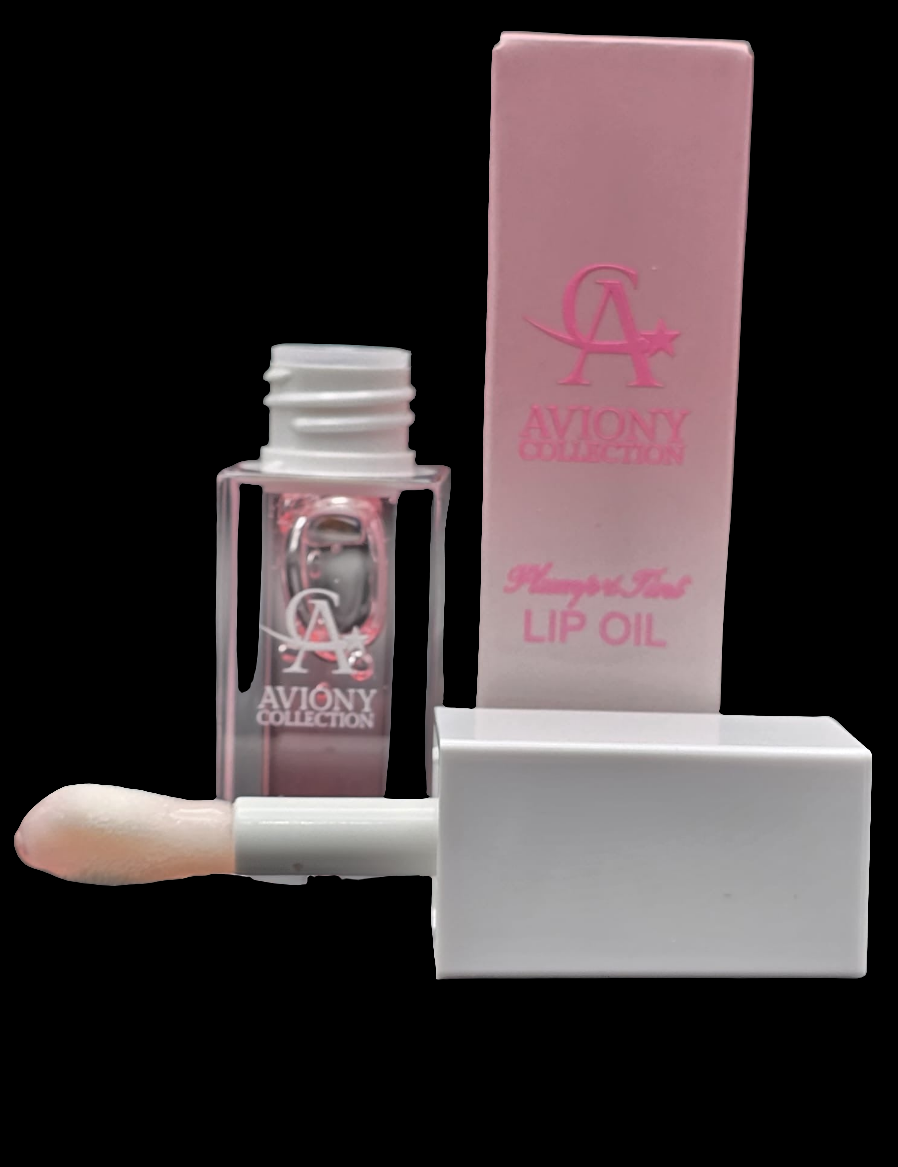 LACY** Lip Plumping Lip Oil**